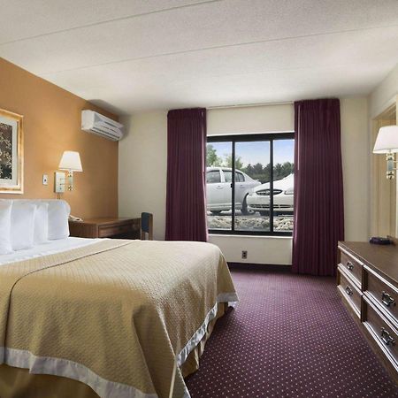 Ramadaby Wyndham Pittsburgh-New Stanton Hotel Bagian luar foto